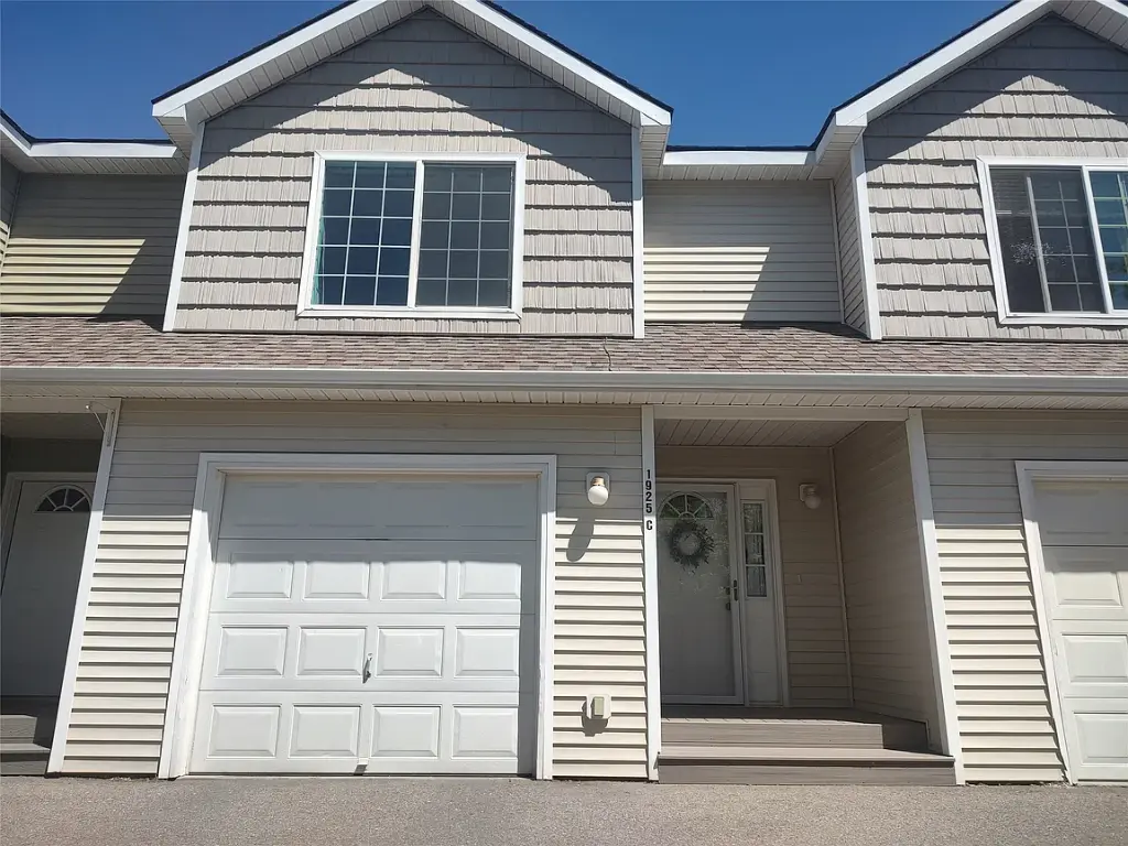 1925 Montana St APT C, Missoula, MT 59801 3 beds  3 baths 1,324 sqft Est. :  $2,428/mo Get pre-qualified