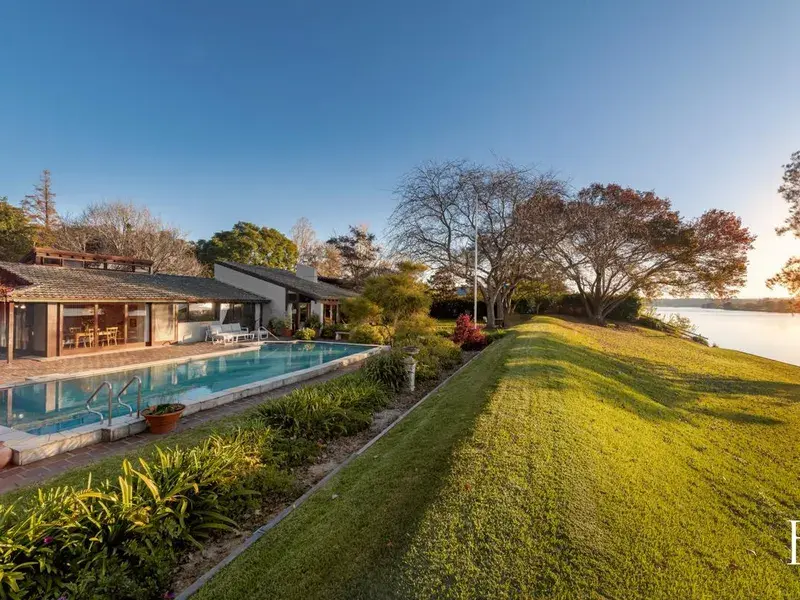 2 Southern Road, Terara, NSW 2540