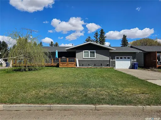 173 7th AVENUE E, Unity, SK S0K 4L0 6 beds 2 baths 1,540 sqft