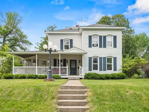 632 E 2nd St, New Richmond, WI 54017 4 beds  2 baths 3,022 sqft