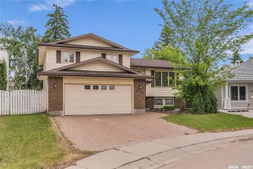 710 Brightsand CRESCENT, Saskatoon, SK S7J 4X7 4 beds 3 baths 1,210 sqft