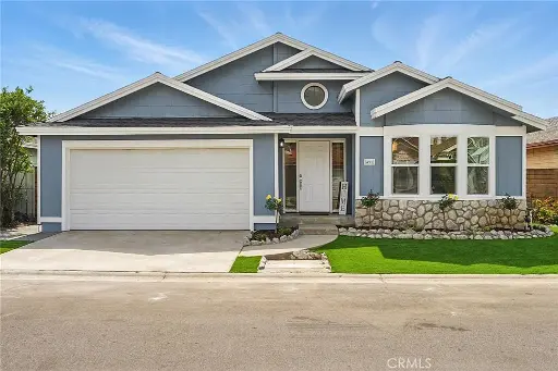 13691 Gavina Ave UNIT 491, Sylmar, CA 91342 3 beds  2 baths 1,624 sqft