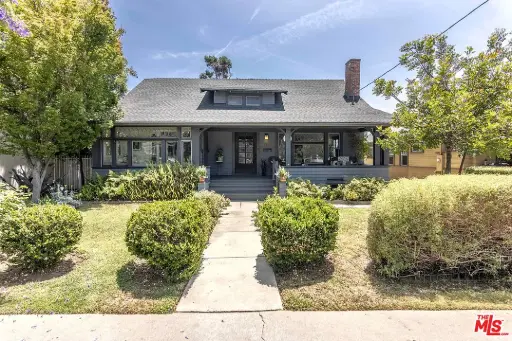 4534 Russell Ave, Los Angeles, CA 90027 5 beds  2 baths 2,325 sqft