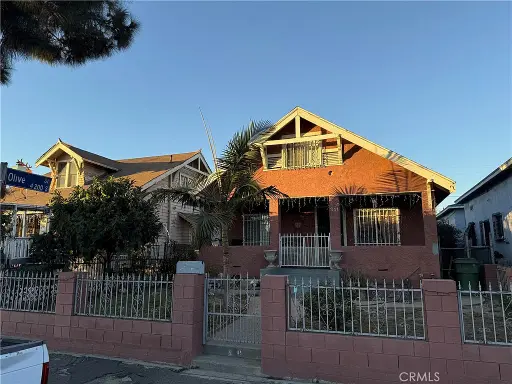 341 W 42nd St, Los Angeles, CA 90037 3 beds  2 baths 1,273 sqft Est. :  $4,802/mo Get pre-qualified