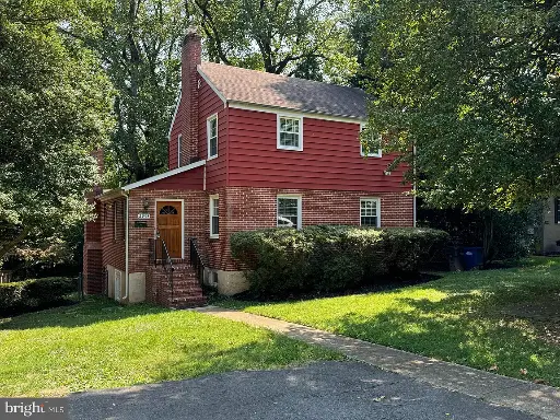 4 bd3 ba1,880 sqft  2933 Marshall St falls church, VA 22042