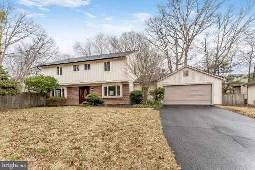 Property Type Single Family Home  Sub Type Detached  Listing Status Active  Purchase Type For Sale  Square Footage 2,228 sqft  Price per Sqft $390  Subdivision Southern Grove  MLS Listing ID VAFX2224340  Style Colonial  Bedrooms 4  Full Baths 2  Half Baths 1  HOA Fees $22/mo  HOA Y/N Y  Abv Grd Liv Area 2,228  Originating Board