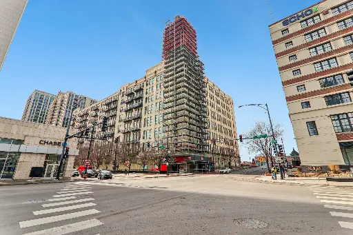 758 N Larrabee St #608, Chicago, IL 60654 $470,000 Est. Get pre-qualified 2 Beds 2 Baths 1,200 Sq Ft