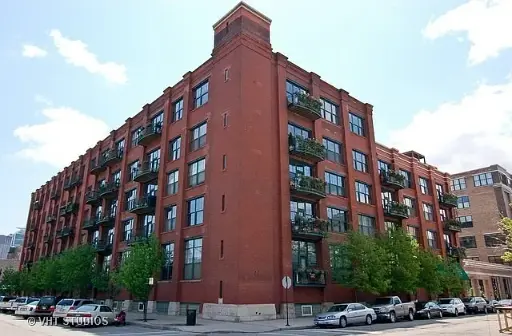 $424,000 1000 W Washington Blvd UNIT 320, Chicago, IL 60607 1 beds  1 baths 1,100 sqft