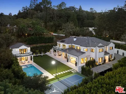 13164 Boca De Canon Ln, Los Angeles, CA 90049 7 beds  9 baths 10,260 sqft