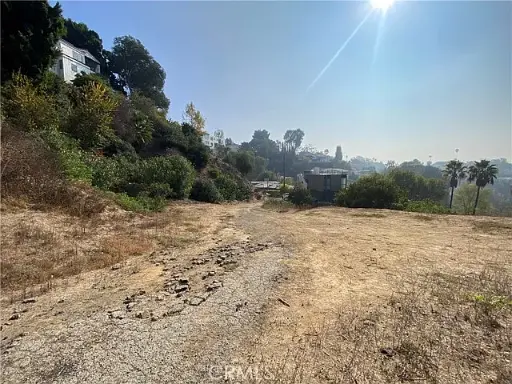 2649 Hargrave Dr #24, Los Angeles, CA 90068 -- beds -- baths 5,684 Square Feet