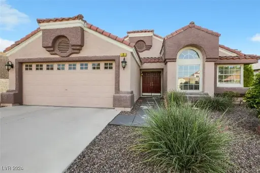 3
bed
2
bath
1,603sqft
1,603 square feet
6,534sqft lot
6,534 square foot lot
3 Pinyon Tree Cir, Henderson, NV 8907
