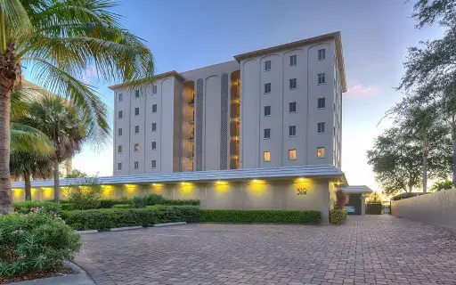 350 Golden Gate Point #11, Sarasota, FL 34236 2 beds  2 baths 1,693 sqft
